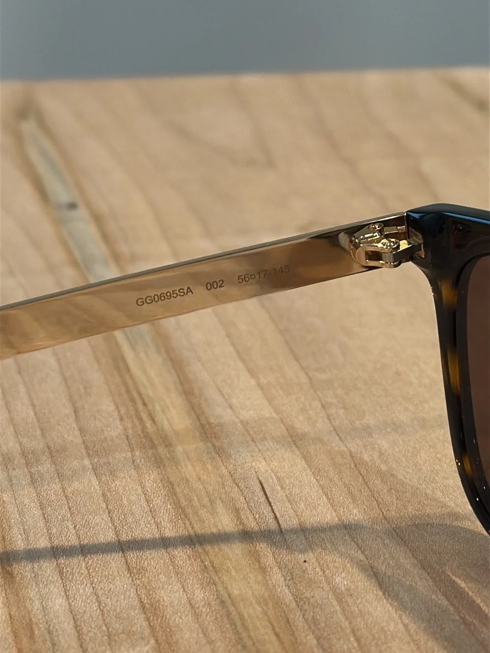 Gucci stylish sunglasses